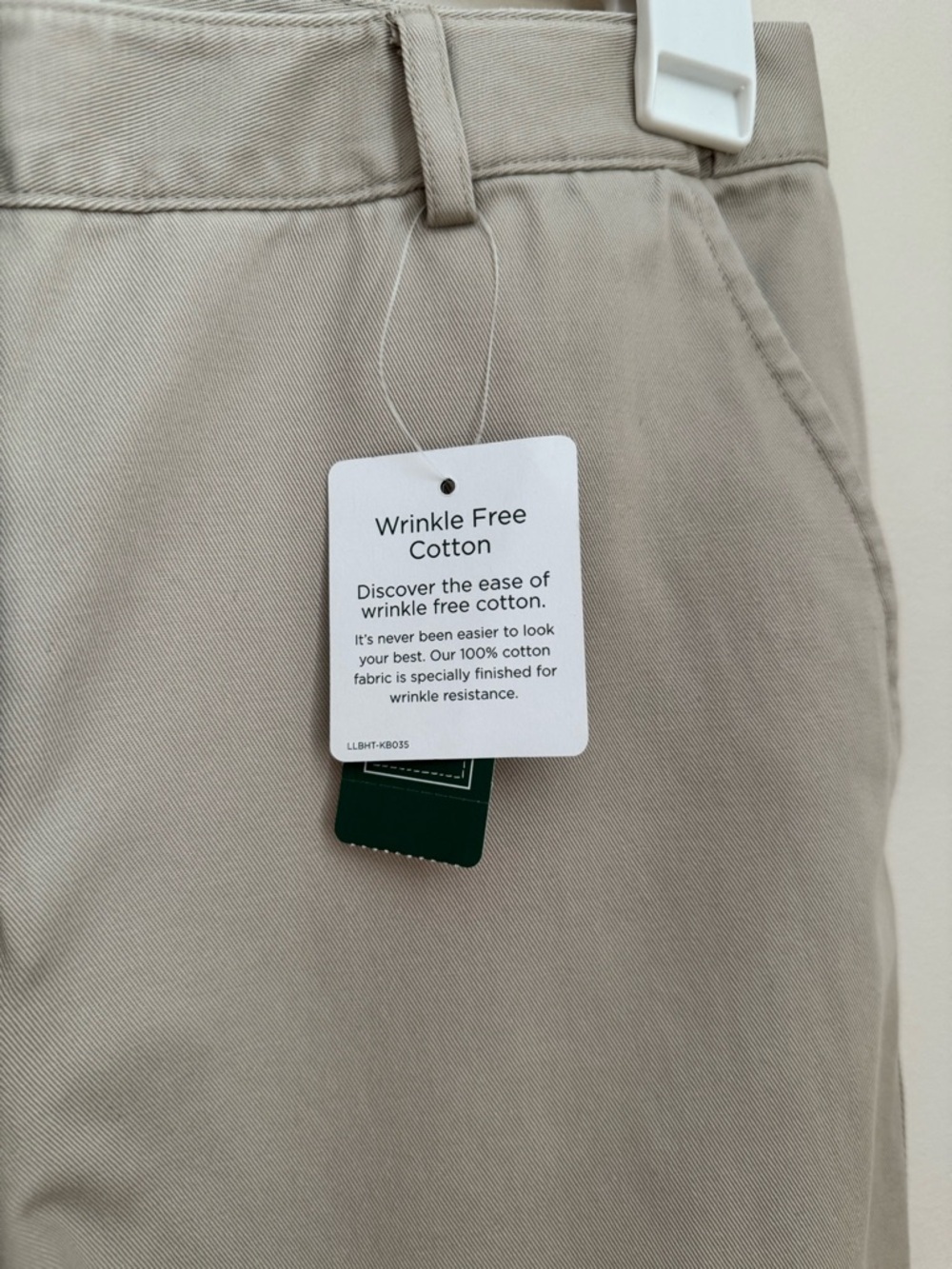 L.L.Bean Classic Fit Chino Pants Women’s Size 4 Petite NWT Khaki Straight Leg - Picture 4 of 8